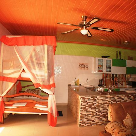 شاطئ دياني The Bright Star Resort المظهر الخارجي الصورة