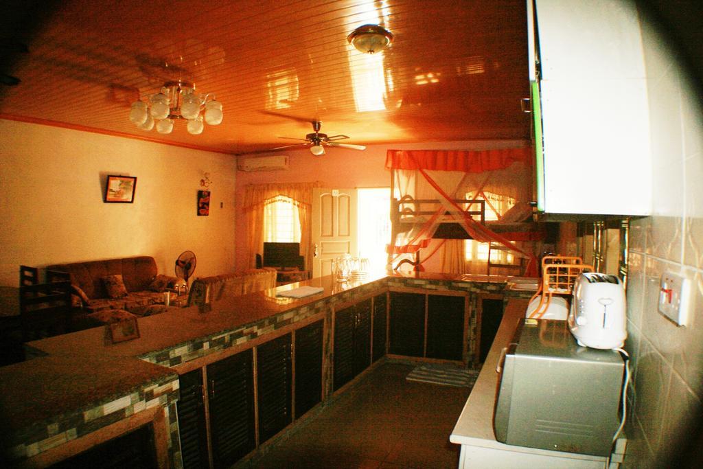 شاطئ دياني The Bright Star Resort المظهر الخارجي الصورة