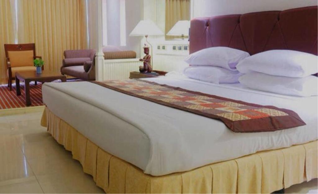شاطئ دياني The Bright Star Resort الغرفة الصورة