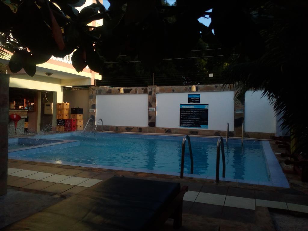 شاطئ دياني The Bright Star Resort المظهر الخارجي الصورة