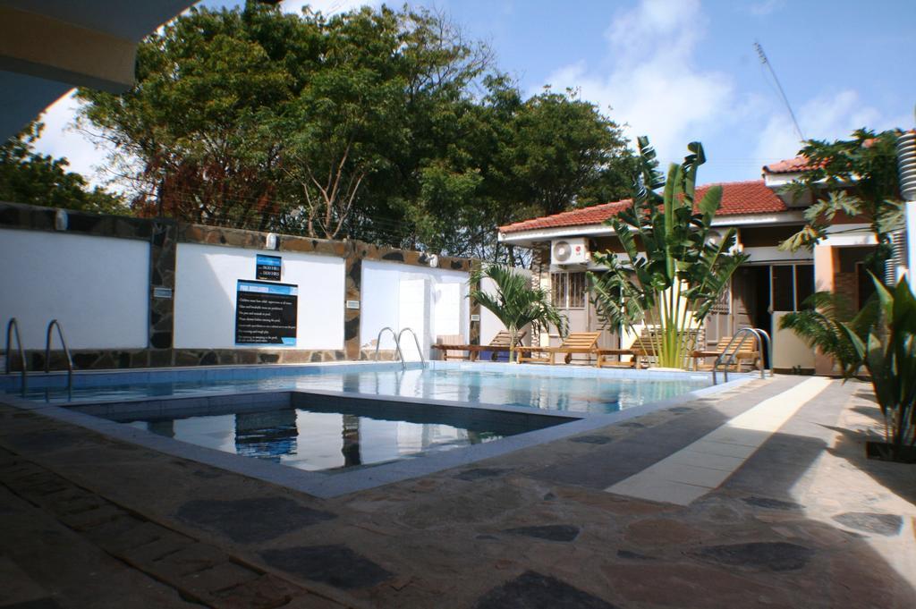 شاطئ دياني The Bright Star Resort المظهر الخارجي الصورة