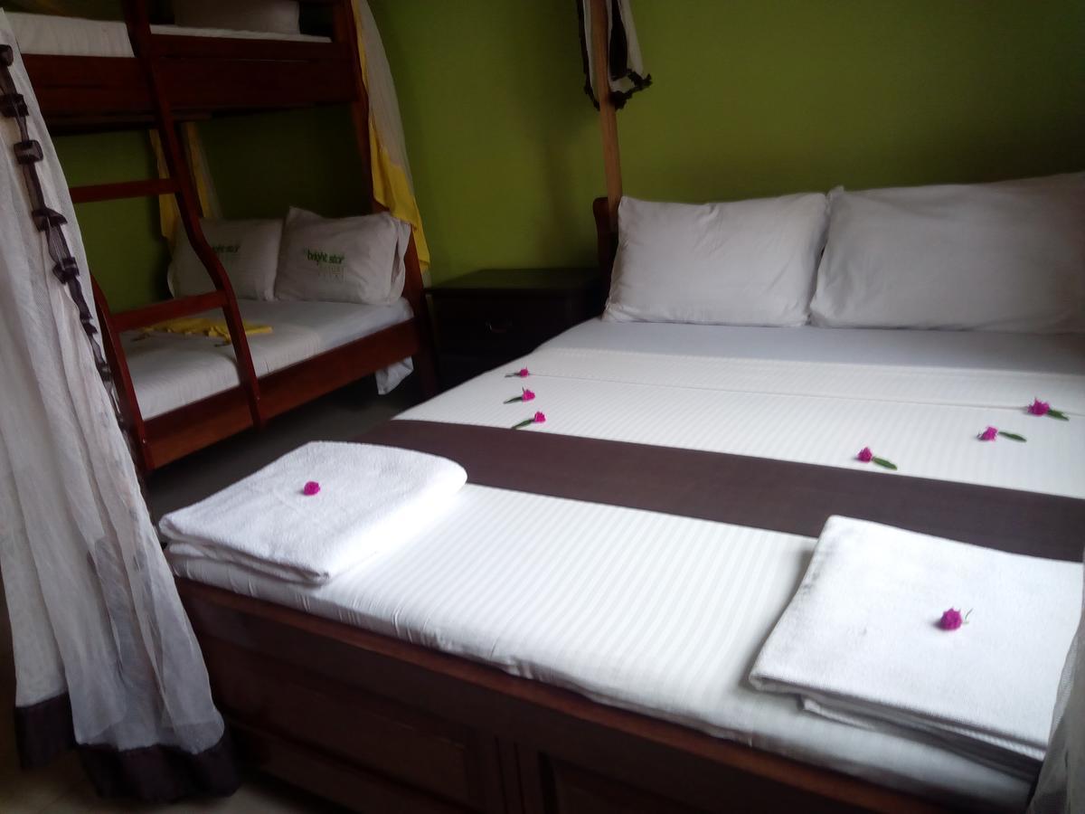 شاطئ دياني The Bright Star Resort المظهر الخارجي الصورة