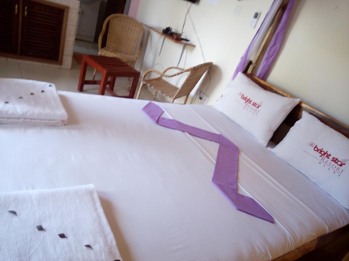 شاطئ دياني The Bright Star Resort المظهر الخارجي الصورة