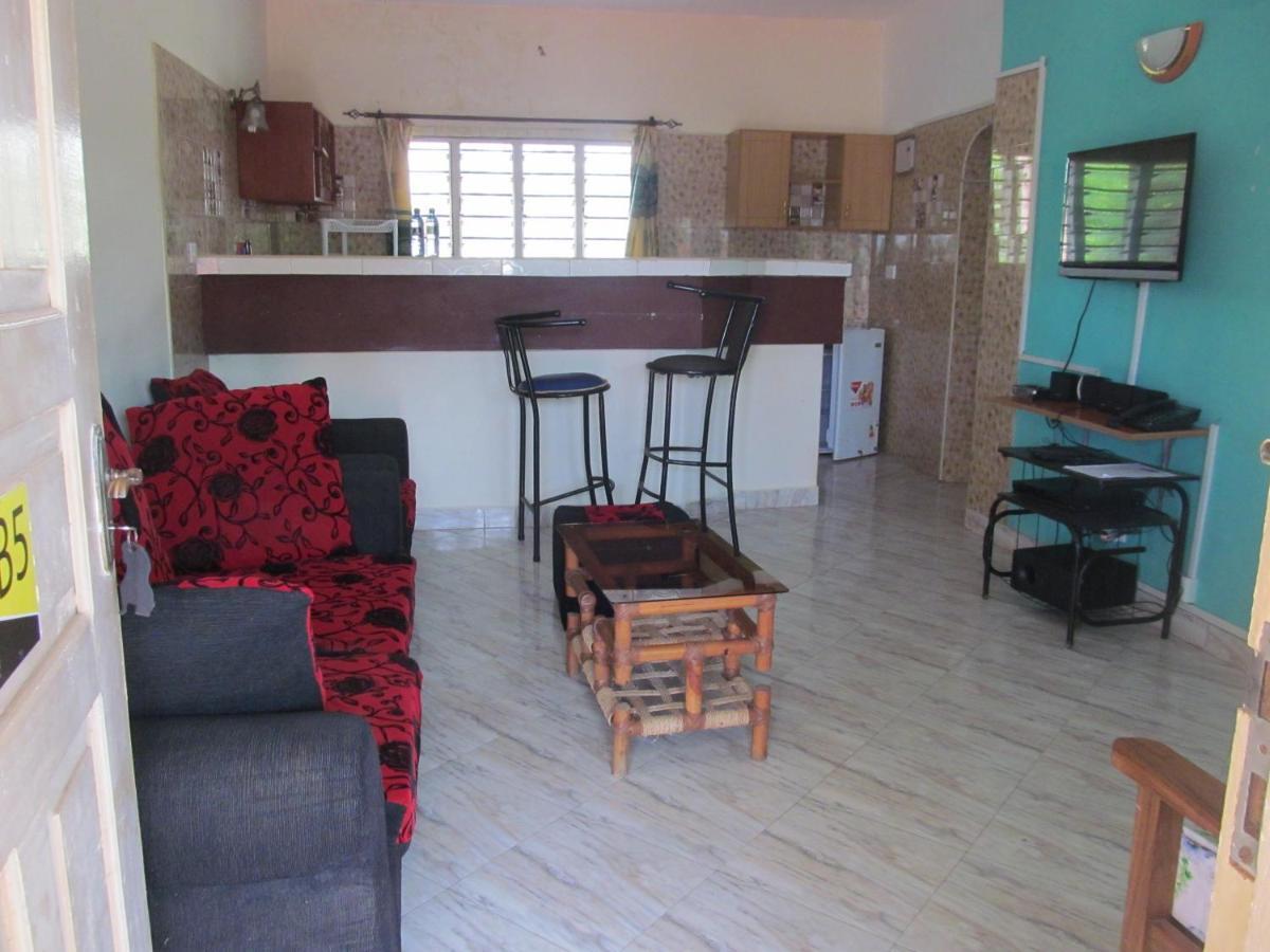 شاطئ دياني The Bright Star Resort المظهر الخارجي الصورة