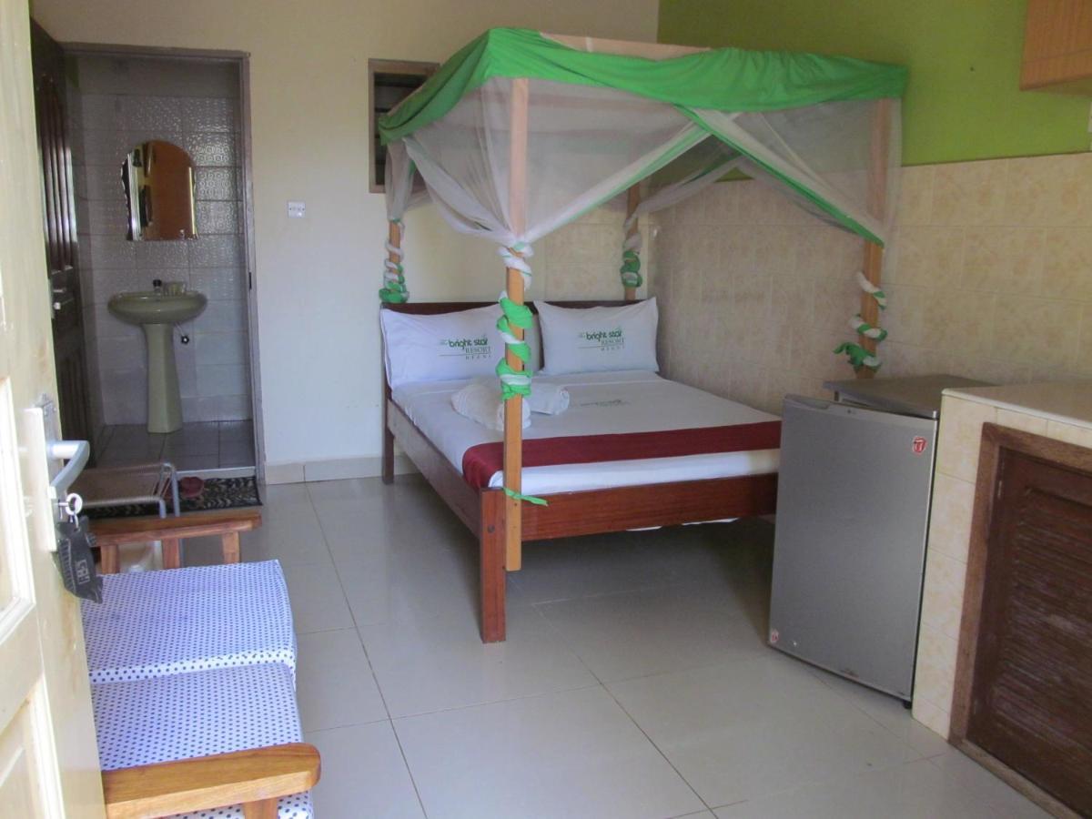 شاطئ دياني The Bright Star Resort المظهر الخارجي الصورة